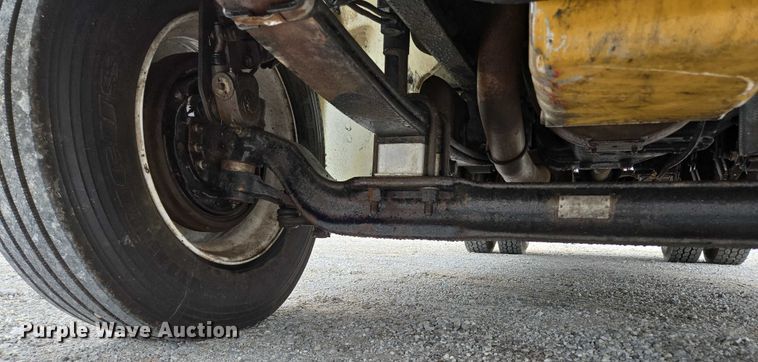 image for item ED2047 2000 Freightliner FL80 flatbed truck