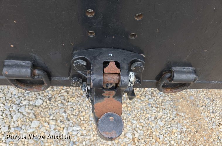 image for item ED2047 2000 Freightliner FL80 flatbed truck