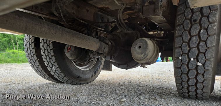 image for item ED2047 2000 Freightliner FL80 flatbed truck