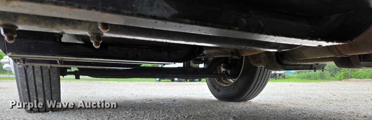 image for item ED2047 2000 Freightliner FL80 flatbed truck