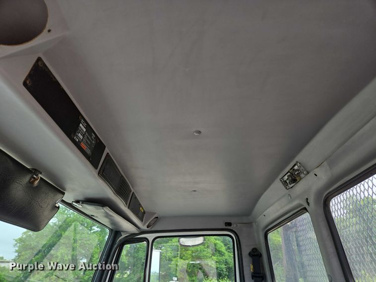 image for item ED2047 2000 Freightliner FL80 flatbed truck