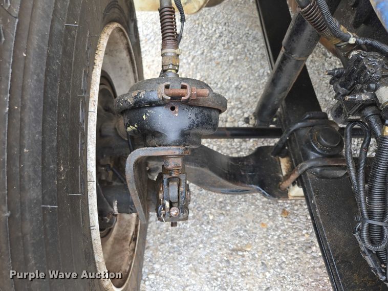 image for item ED2047 2000 Freightliner FL80 flatbed truck