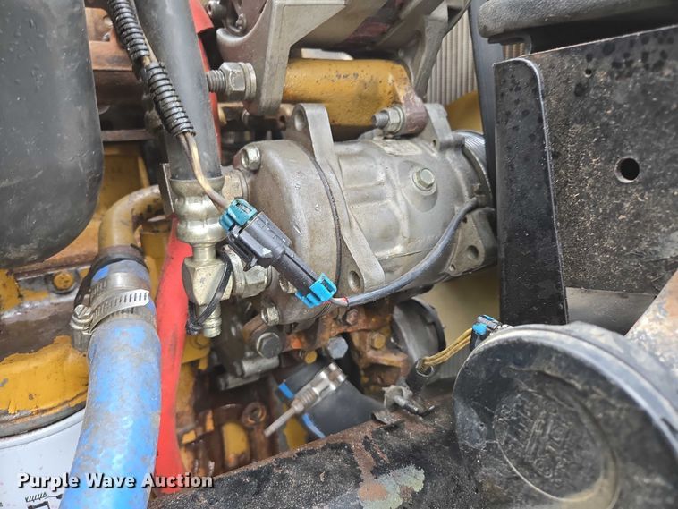 image for item ED2047 2000 Freightliner FL80 flatbed truck