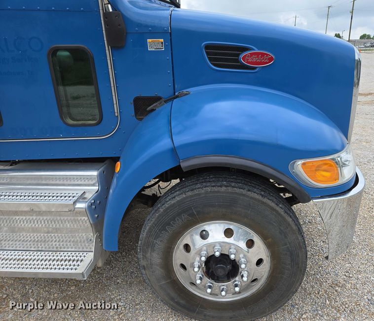 image for item ED2049 2013 Peterbilt 337 truck cab and chassis