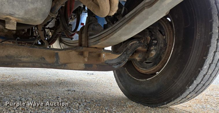 image for item ED2049 2013 Peterbilt 337 truck cab and chassis