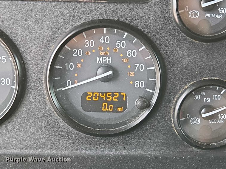 image for item ED2049 2013 Peterbilt 337 truck cab and chassis