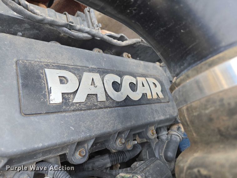 image for item ED2049 2013 Peterbilt 337 truck cab and chassis