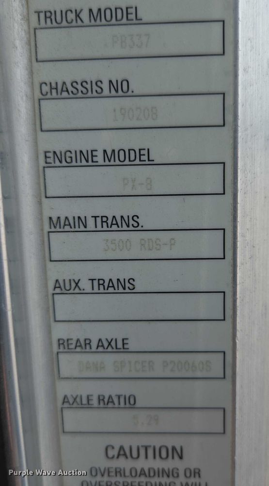 image for item ED2049 2013 Peterbilt 337 truck cab and chassis