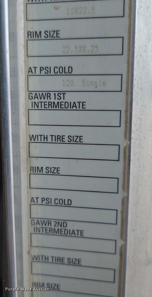 image for item ED2049 2013 Peterbilt 337 truck cab and chassis