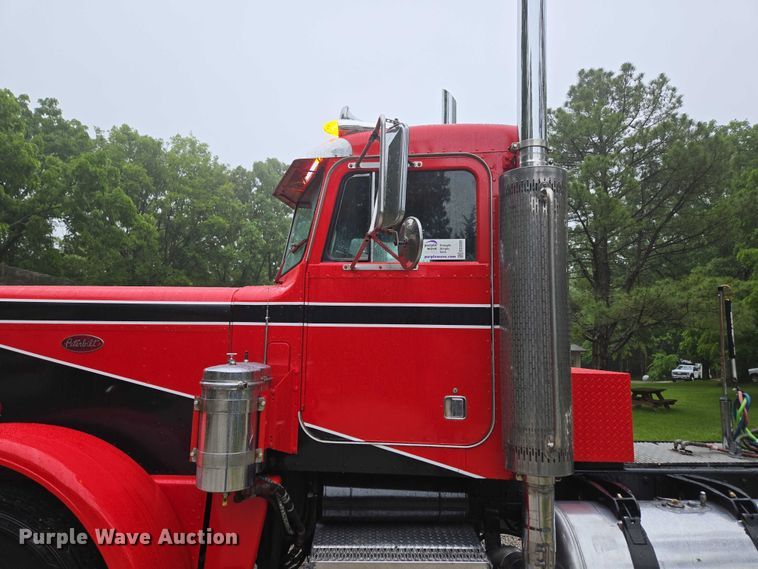 image for item ED2085 1978 Peterbilt 359-S semi truck