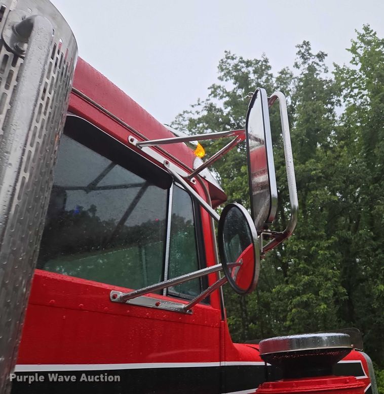 image for item ED2085 1978 Peterbilt 359-S semi truck