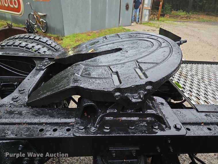 image for item ED2085 1978 Peterbilt 359-S semi truck