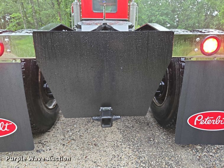 image for item ED2085 1978 Peterbilt 359-S semi truck