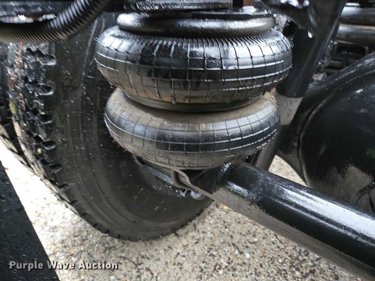 image for item ED2085 1978 Peterbilt 359-S semi truck