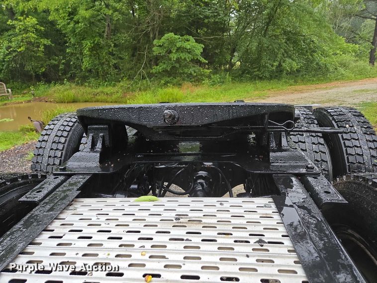 image for item ED2085 1978 Peterbilt 359-S semi truck