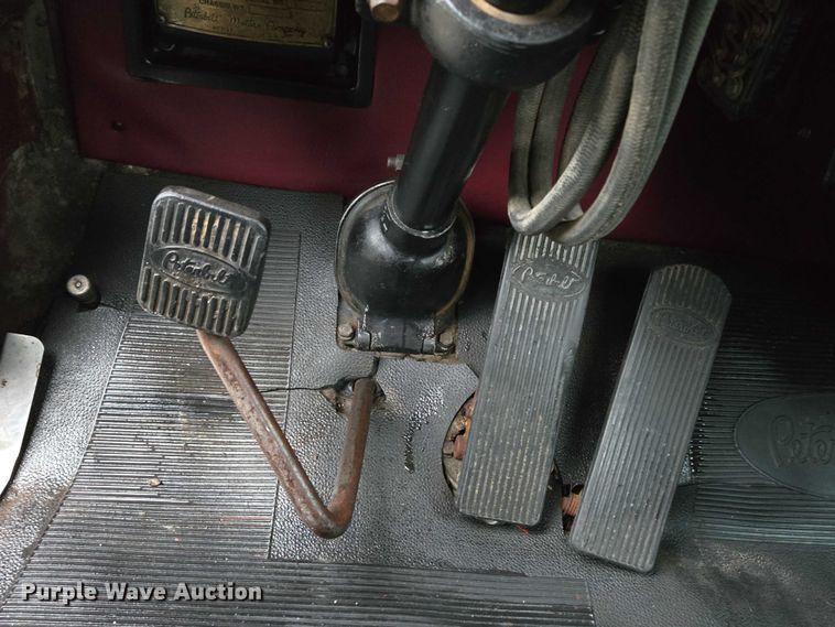 image for item ED2085 1978 Peterbilt 359-S semi truck