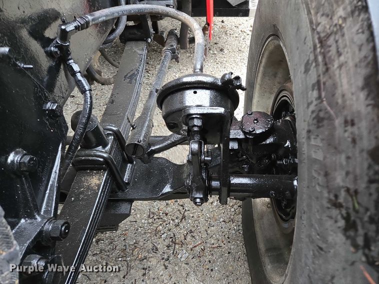 image for item ED2085 1978 Peterbilt 359-S semi truck