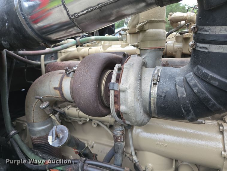 image for item ED2085 1978 Peterbilt 359-S semi truck