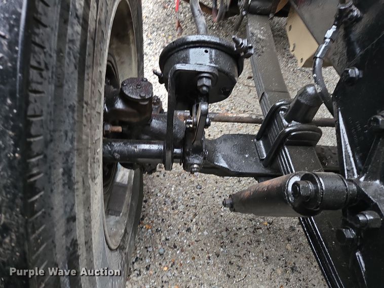 image for item ED2085 1978 Peterbilt 359-S semi truck