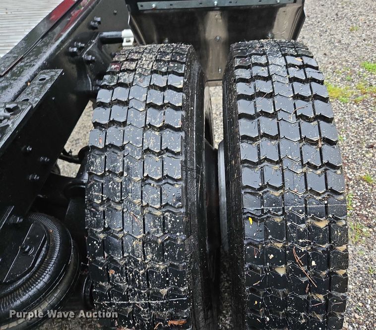 image for item ED2085 1978 Peterbilt 359-S semi truck