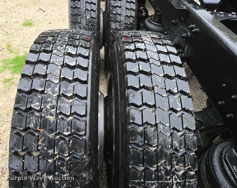 image for item ED2085 1978 Peterbilt 359-S semi truck