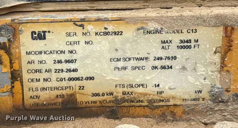 image for item ED5678 2004 Freightliner Columbia semi truck