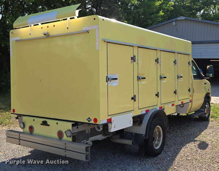 image for item EF1492 2019 Ford E450 Super Duty refrigerated delivery truck