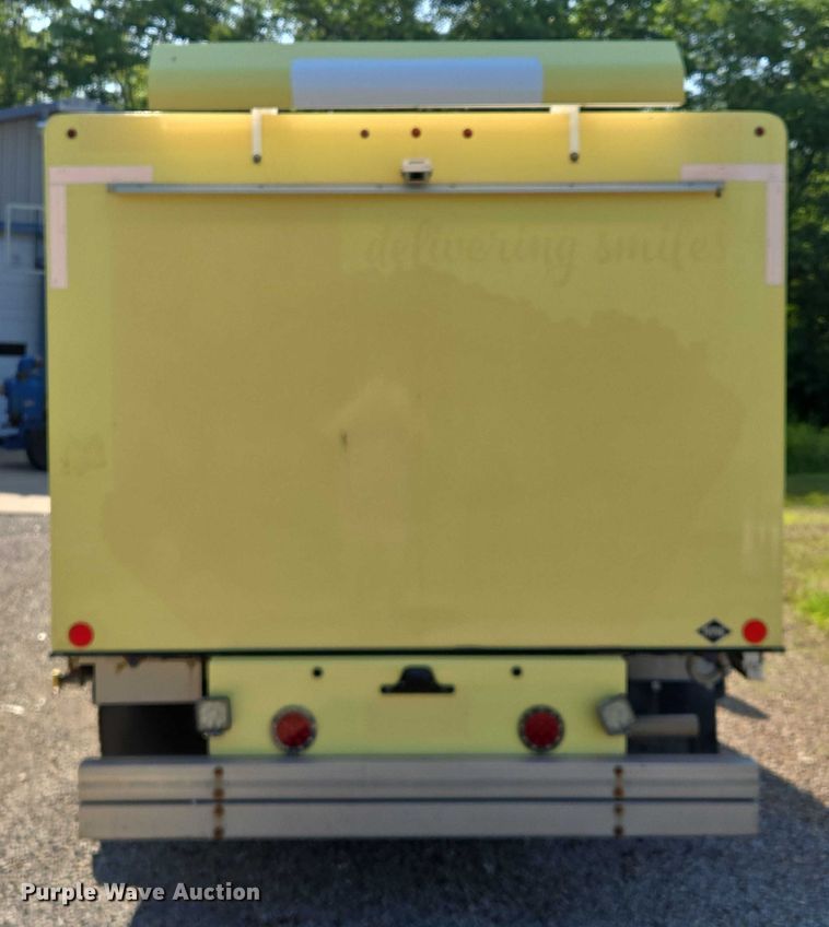 image for item EF1492 2019 Ford E450 Super Duty refrigerated delivery truck