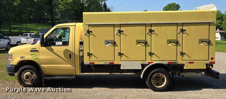 image for item EF1492 2019 Ford E450 Super Duty refrigerated delivery truck