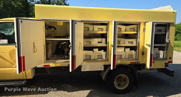 image for item EF1492 2019 Ford E450 Super Duty refrigerated delivery truck