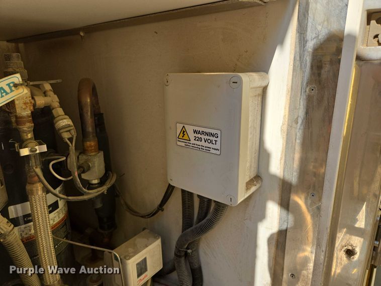 image for item EF1492 2019 Ford E450 Super Duty refrigerated delivery truck