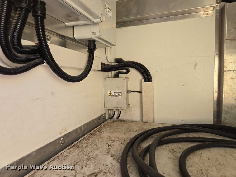 image for item EF1492 2019 Ford E450 Super Duty refrigerated delivery truck