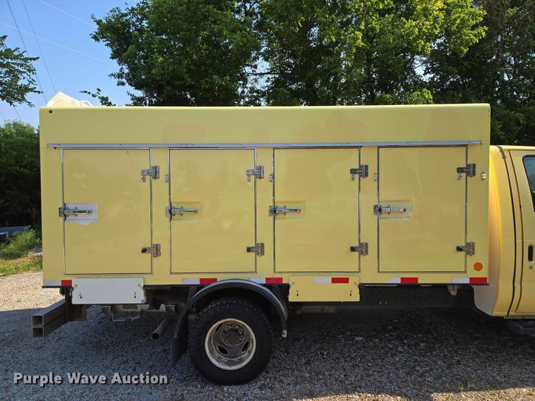 image for item EF1492 2019 Ford E450 Super Duty refrigerated delivery truck