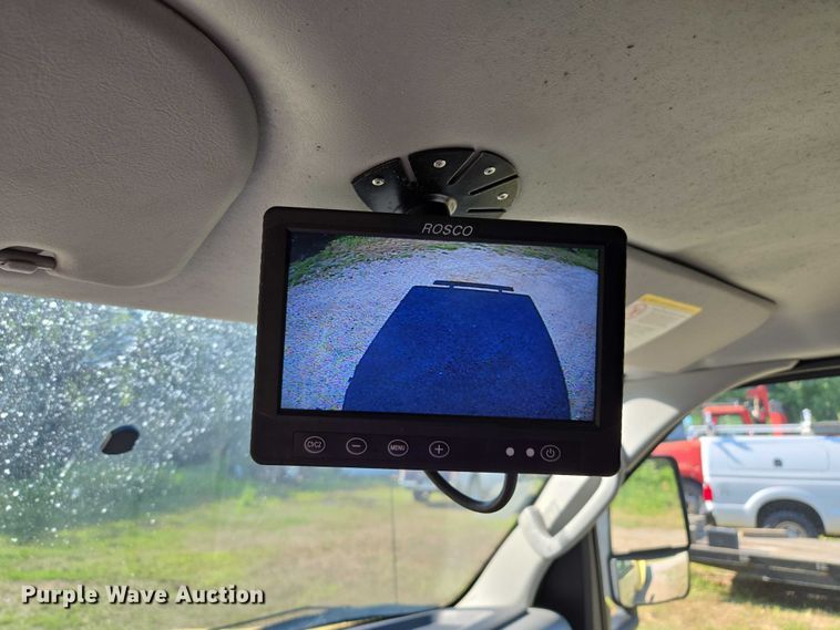 image for item EF1492 2019 Ford E450 Super Duty refrigerated delivery truck