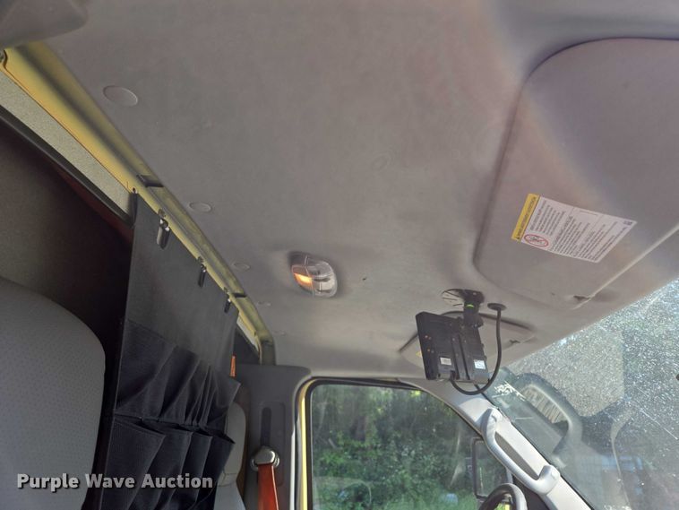 image for item EF1492 2019 Ford E450 Super Duty refrigerated delivery truck