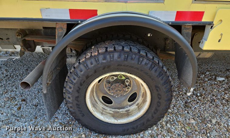 image for item EF1492 2019 Ford E450 Super Duty refrigerated delivery truck