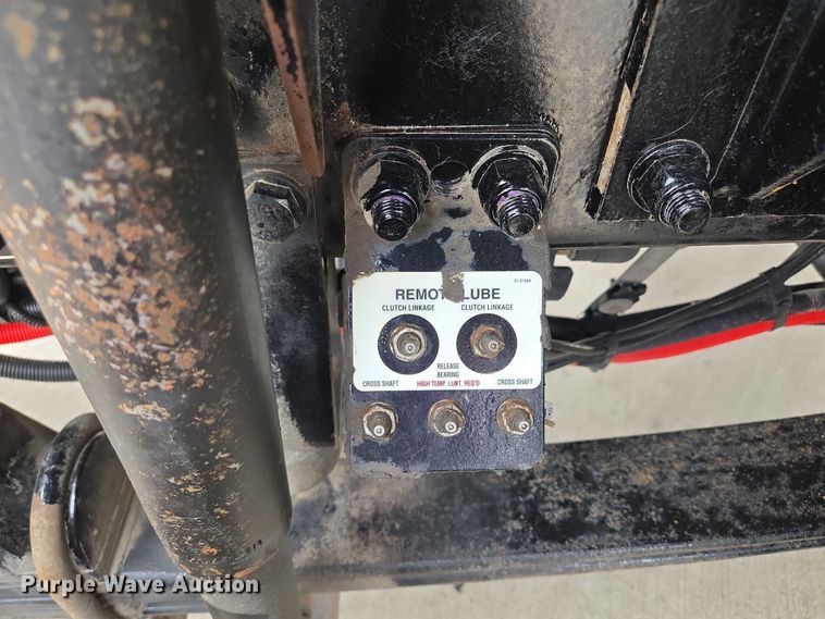 image for item EF1525 2013 Kenworth T800 semi truck