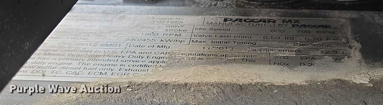 image for item EF1525 2013 Kenworth T800 semi truck