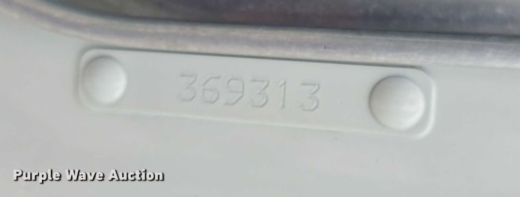 image for item EF1525 2013 Kenworth T800 semi truck