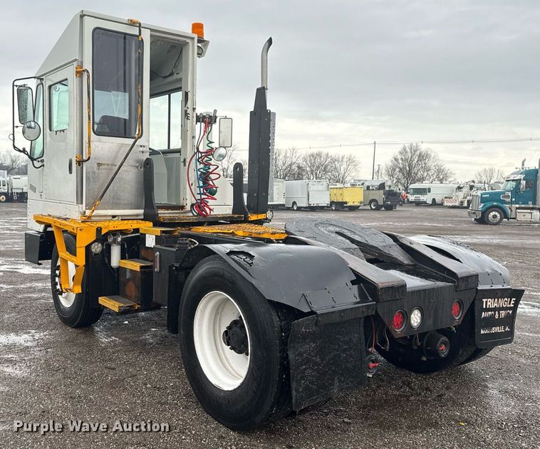 image for item EG2513 2015 Kalmar Solutions 4x2 yard truck