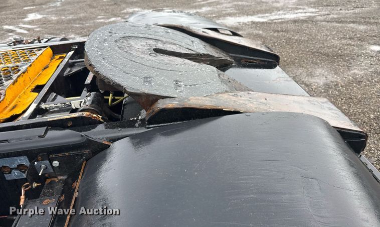 image for item EG2513 2015 Kalmar Solutions 4x2 yard truck