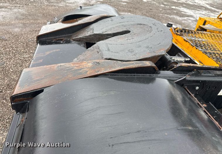 image for item EG2513 2015 Kalmar Solutions 4x2 yard truck