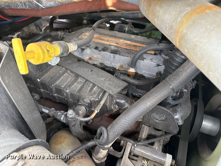 image for item EG2513 2015 Kalmar Solutions 4x2 yard truck