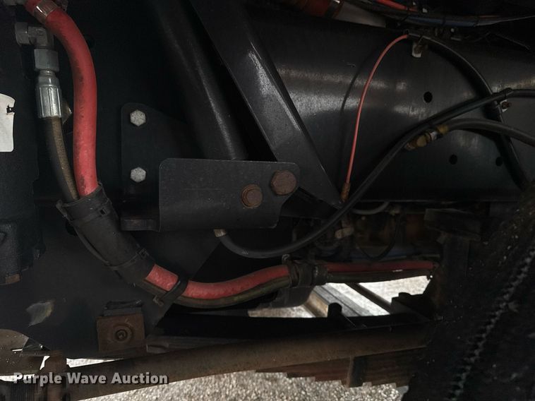 image for item EG2513 2015 Kalmar Solutions 4x2 yard truck