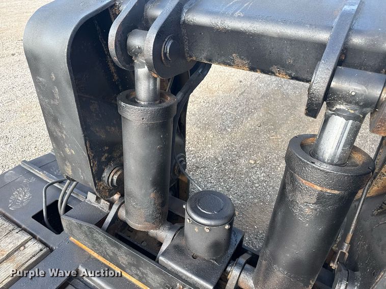 image for item EG5762 2014 Kaufman DT35 lowboy equipment trailer