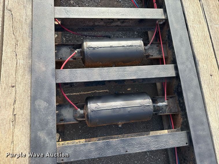 image for item EG5762 2014 Kaufman DT35 lowboy equipment trailer