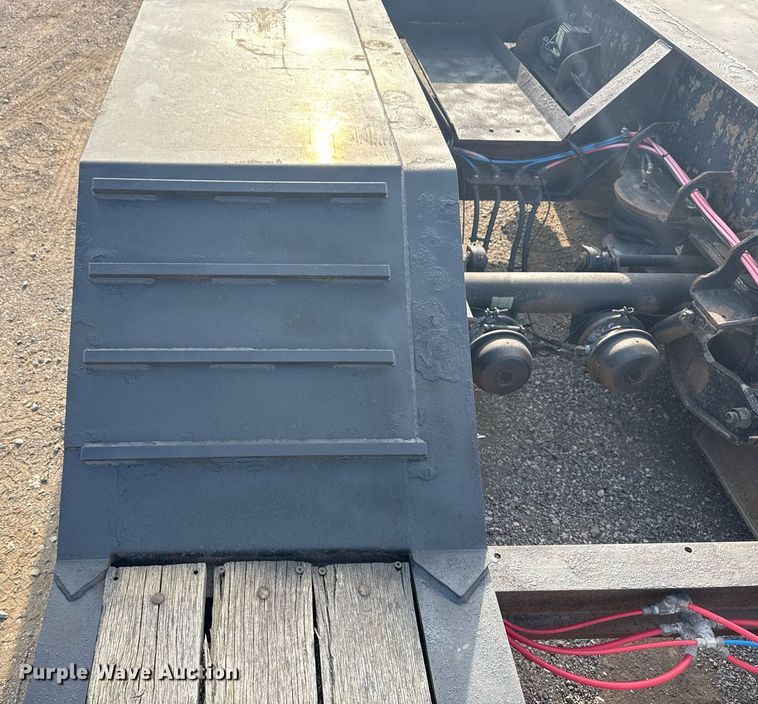 image for item EG5762 2014 Kaufman DT35 lowboy equipment trailer