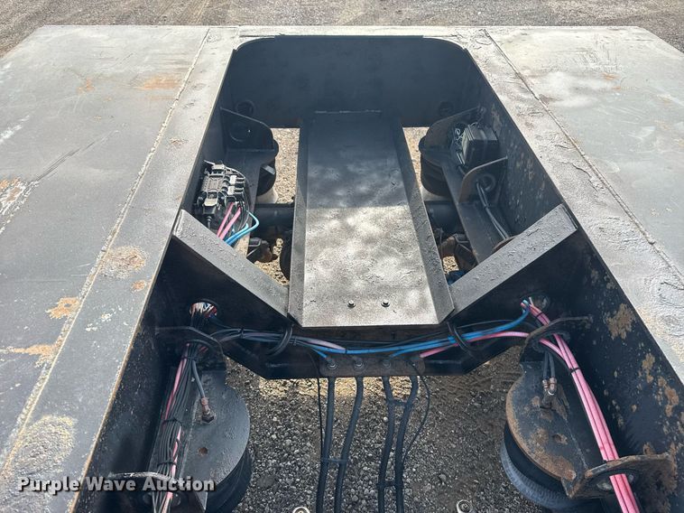 image for item EG5762 2014 Kaufman DT35 lowboy equipment trailer