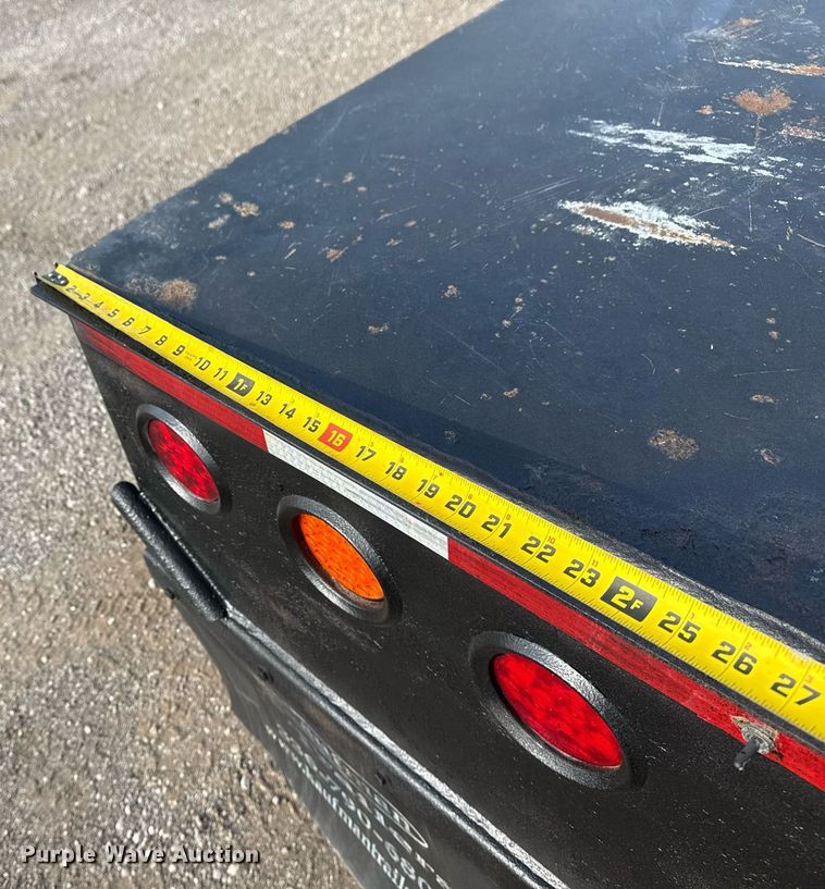 image for item EG5762 2014 Kaufman DT35 lowboy equipment trailer