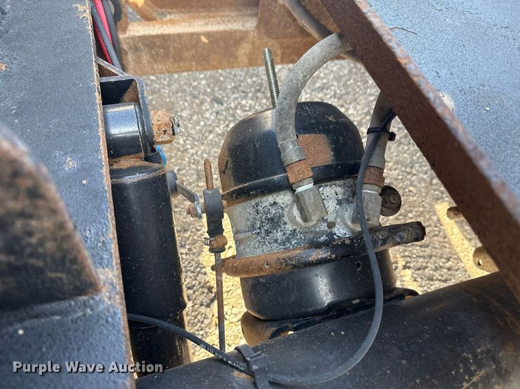 image for item EG5762 2014 Kaufman DT35 lowboy equipment trailer